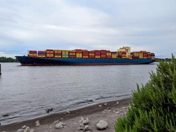 Columbia River container ship
