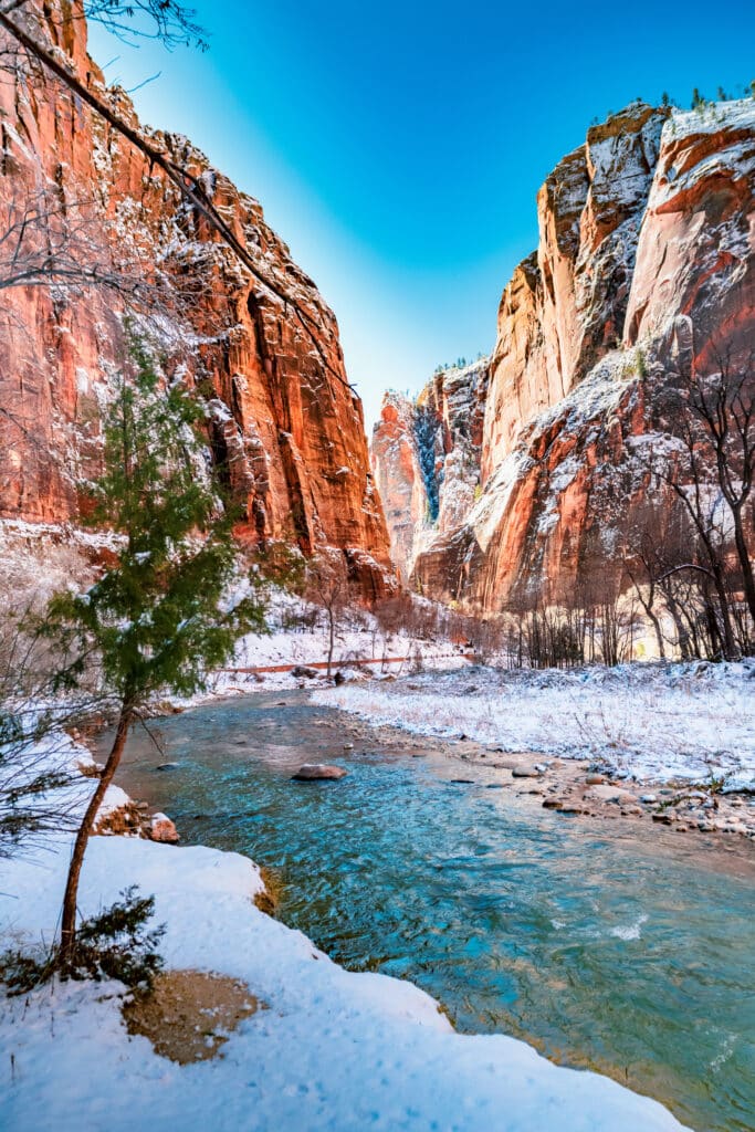 Discover the Unique Charm of US National Parks in Winter